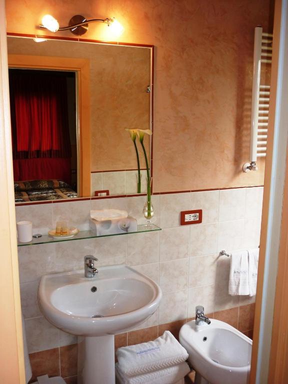 B&B Casale Ginette 인사이사인발드아노 객실 사진